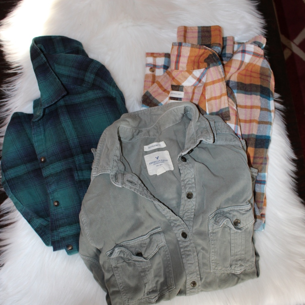 Bundle of American Eagle, Boyfriend Fit & Hollister flannels long sleeve - Picture 2 of 16